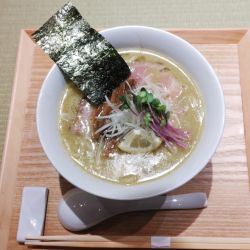 濃厚牡蠣らぁ麺950円