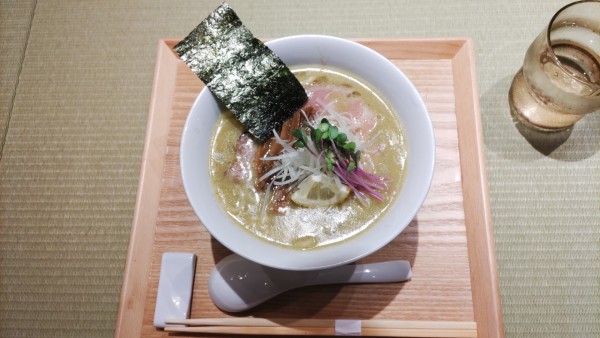 「濃厚牡蠣らぁ麺950円」@らぁ麺 牡蠣と貝の写真