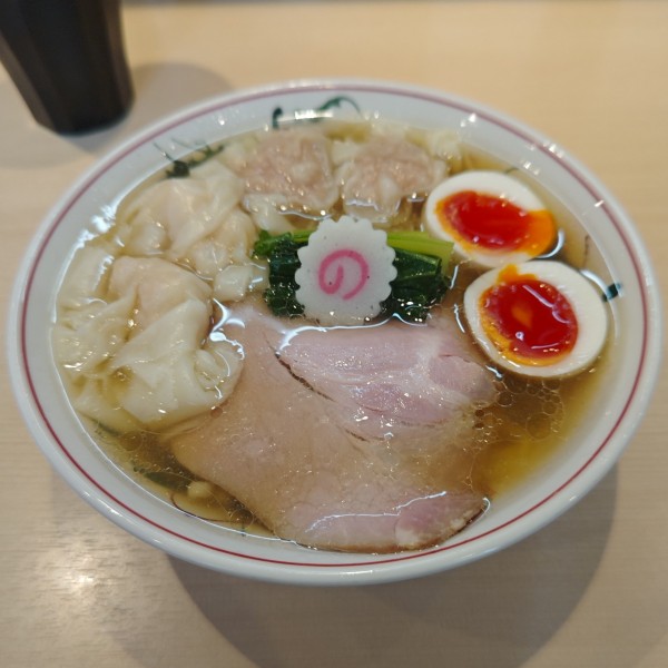 「全部入り白だしラーメン」@キング製麺の写真