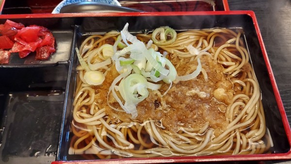 「たぬき蕎麦とカレーライスセット 950円」@田口屋の写真