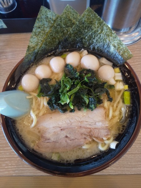 「豚骨塩ラーメン(うずら付き)」@一正家 柳津店の写真