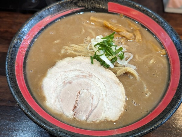 「とんこつラーメン」@らーめん志高の写真