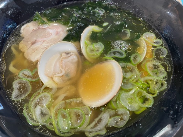 「佐野はましおラーメン900円」@東北自動車道 佐野SA 上りスナックコーナーの写真