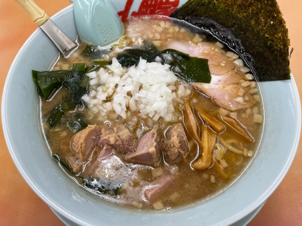「限定　プレミアム醤油豚骨ラーメン」@ラーメン山岡家 相模原店の写真