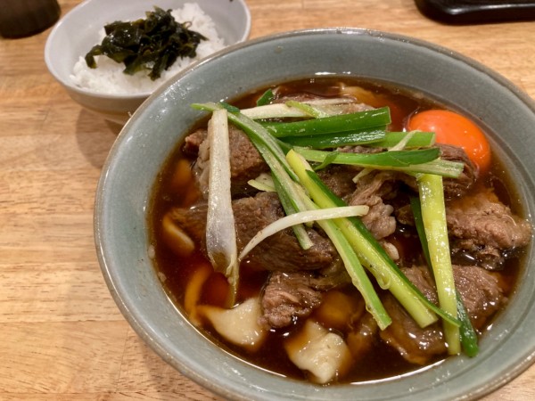 「松坂牛の肉南蛮（極太手打）+ごはん」@だしと麺 遊泳の写真