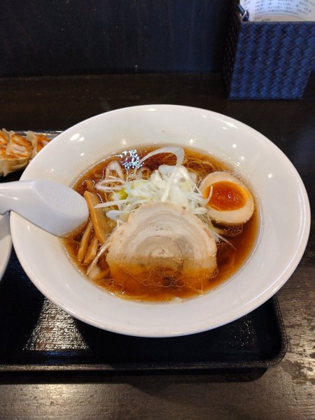 「醤油らーめん」@麺屋 はやたろう 豊川店の写真