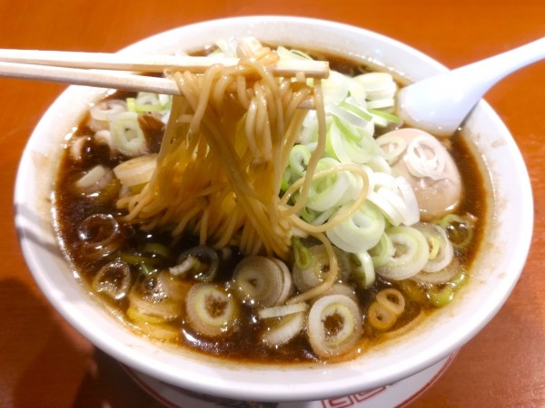 「チャーシュー麺 大 1250円+味玉150円　計1400円」@末廣ラーメン本舗 高田馬場分店の写真