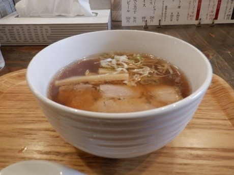 「ハーフサイズ　しょう油味」@中華そば 真壁六郎太の写真