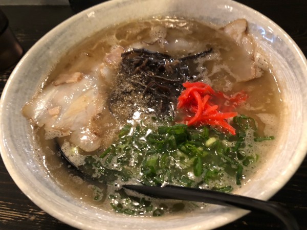 「はりがねラーメン大盛」@博多ラーメン はりがね 舟入本町店の写真