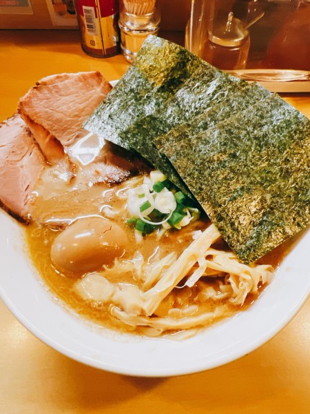 「特製濃厚煮干しラーメン」@三代目しゅうの写真