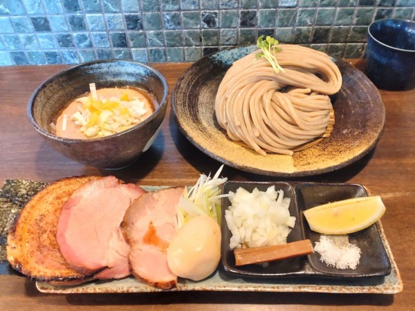 「汁並つけ麺大＋特製トッピング」@麺屋みつば＋クローバーの写真