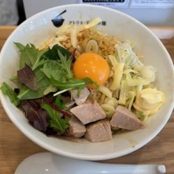 チーズまぜそば 850円＋麺の大盛 150円。