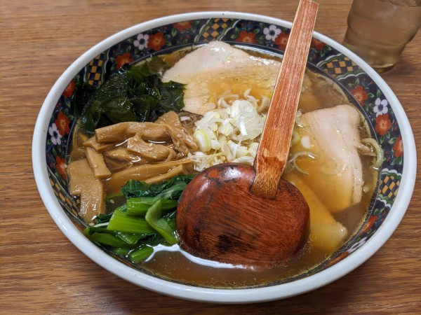 「醤油チャーシュー麺」@めんくい亭の写真