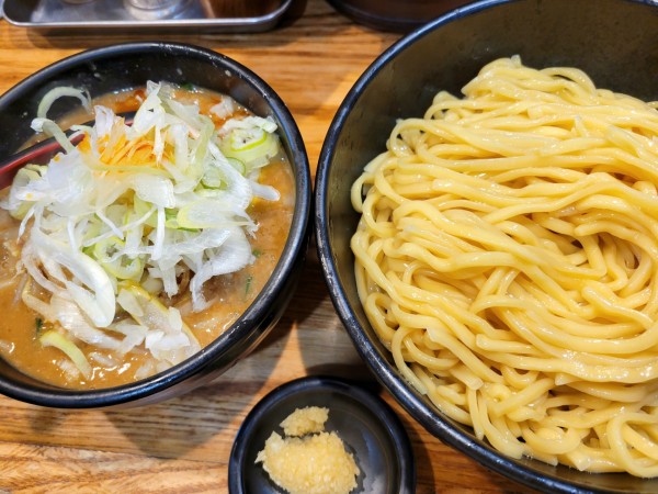 「味噌つけ麺大盛(野菜大盛、ニンニク)」@麺処 花田 上野店の写真