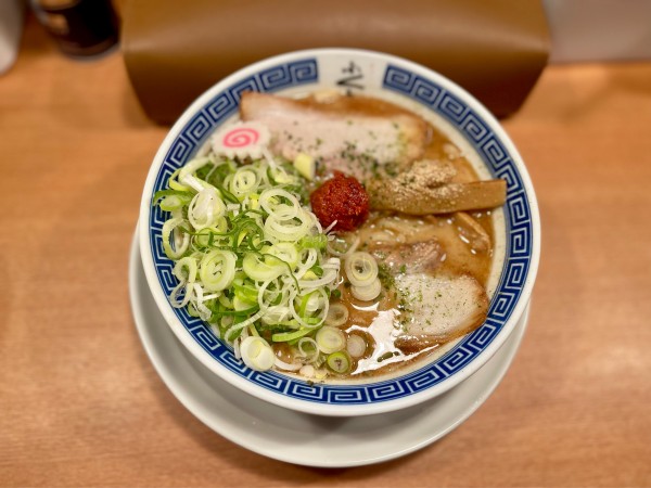 「からみそらーめん(2辛)+ねぎ」@からみそラーメン ふくろう 八事店の写真