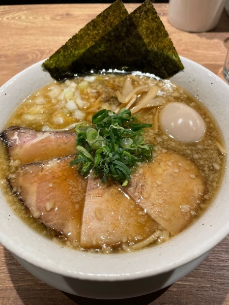 「特製背脂中華そば」@R+の写真