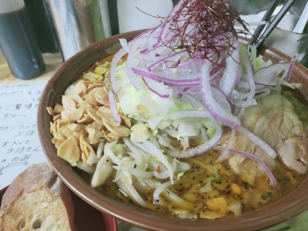 「ぺペロンまさき（らーめん）・大2・バゲット（大蒜少・火粉別）」@自家製麺 まさき（非乳化） 2号店の写真