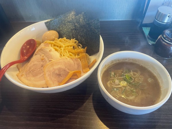「特製メガ豚煮干しつけ麺　大盛り」@らーめん 福たけ 桜木本店の写真