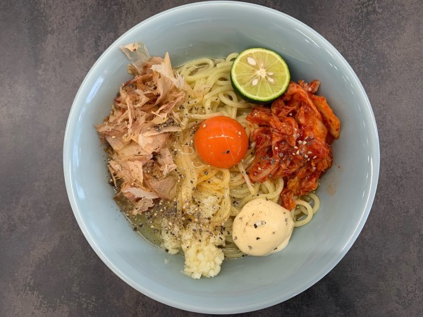 「限定キムチガーリックTKM」@自家製麺 40 STANDの写真