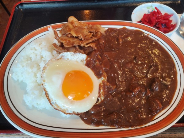 「スタミナカレー」@グルメとよの写真