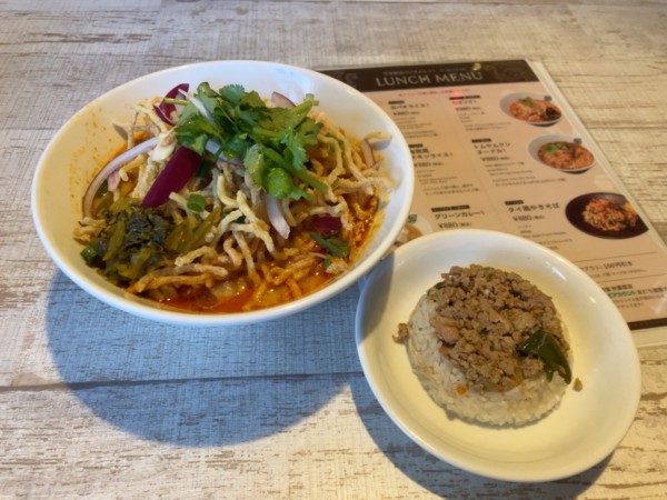 「カオソイ(ランチ)880円」@サイアム食堂の写真