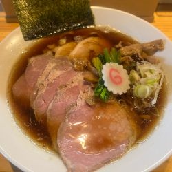 醤油ラーメン　肩ロース肉増し