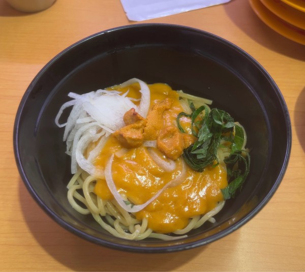 「濃厚うにまぜそば 470円」@スシロー 千葉みなと店の写真