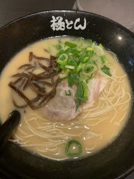 「極とんラーメン　730円」@極とんラーメン 神辺店の写真