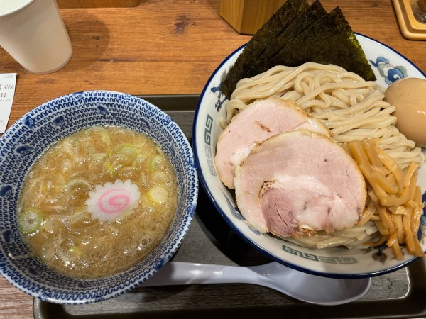 「特製つけめん（大）＋チャーシュートッピング」@舎鈴 ビーンズ武蔵浦和店の写真