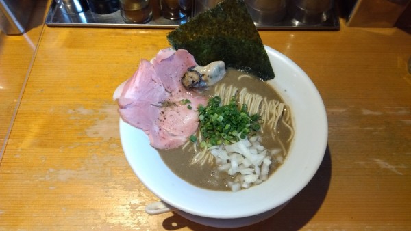 「濃厚牡蠣煮干そば」@麺屋 まほろ芭の写真