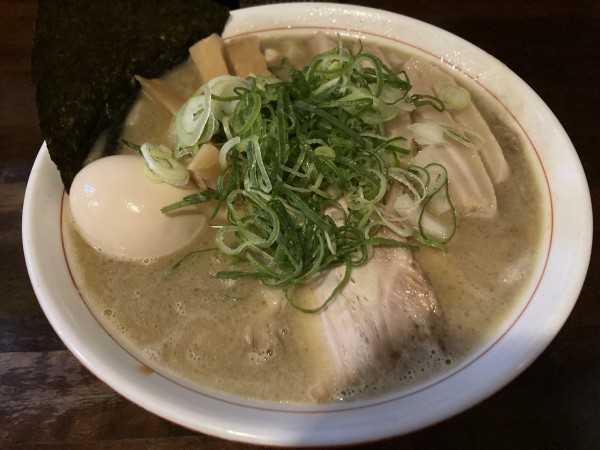 「特製濃厚煮干しそば」@いりにぼの写真