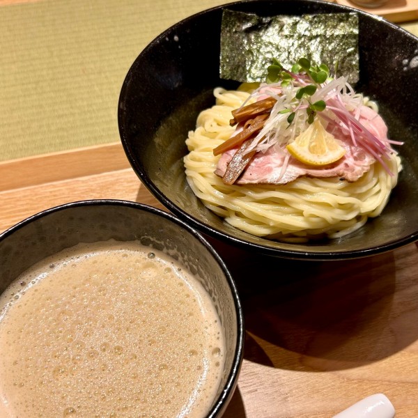 「牡蠣つけ麺」@らぁ麺 牡蠣と貝の写真