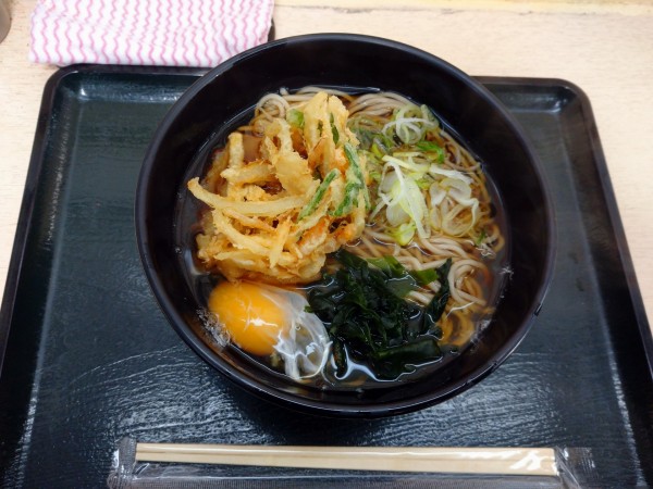 「朝ミニ天玉そば（480円）」@名代 箱根そば 川崎店の写真