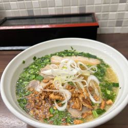 ニラそば　900円