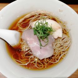 醤油らぁ麺