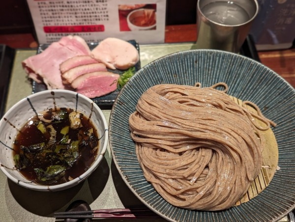 「年末限定特製幽玄2023兄者ver大盛」@つけ麺 繁田の写真