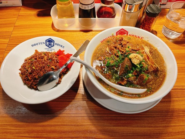 「博多肉そば＋半チャーハン」@ホウテン食堂 奉天本家の写真