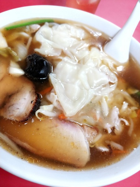 「サンマーワンタンメン・チャーシュー増し」@玉泉亭 本店の写真