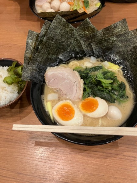 「味玉ラーメン」@極味家 明大前店の写真