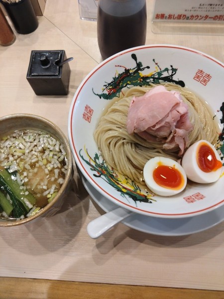 「特製鰹昆布水つけめん」@つけめん金龍の写真