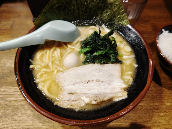 「豚骨しょうゆ」@横浜家系ラーメン 一正家の写真