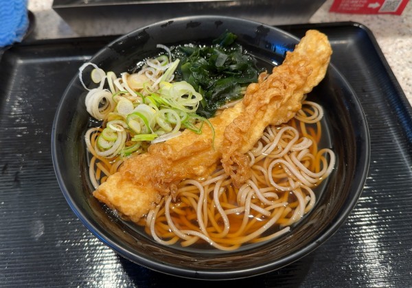 「いか天そば(550円)」@名代 富士そば 神楽坂店の写真