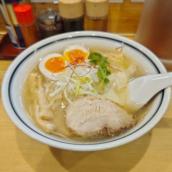 「くろおびラーメン  塩」@利尻昆布ラーメン くろおびの写真