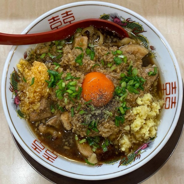 「Zeitakuスタミナ中華そば（黒・並）¥1,300」@食堂 七彩の写真