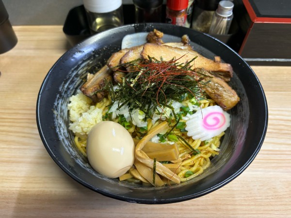 「肉辛ソバ(大)」@油濱 新狭山店の写真