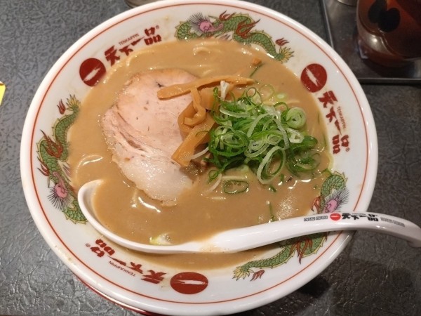 「こってり並940円」@天下一品 大船店の写真