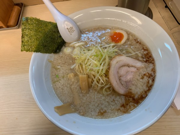 「白ネギらーめん」@ラーメン専科 めん吉の写真