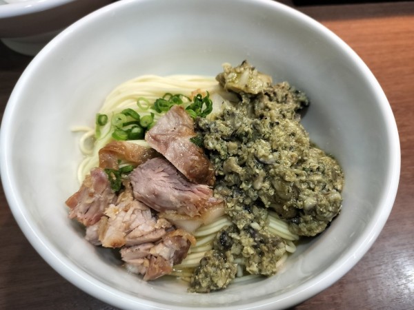 「広島牡蠣のペースト和え玉」@Noodle&Spice curry 今日の1番の写真