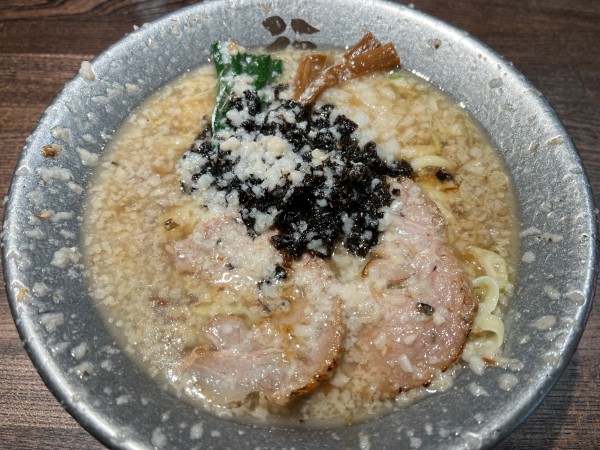 「中華そば 中油」@背油中華そば 福鳳の写真