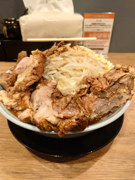 「大豚味噌(500g)  辛ねぎ  全マシ」@俺の生きる道 上野店の写真